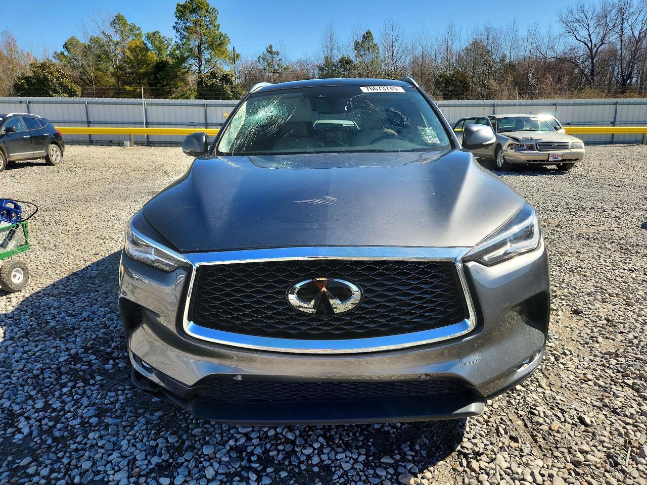 INFINITI Qx Essential