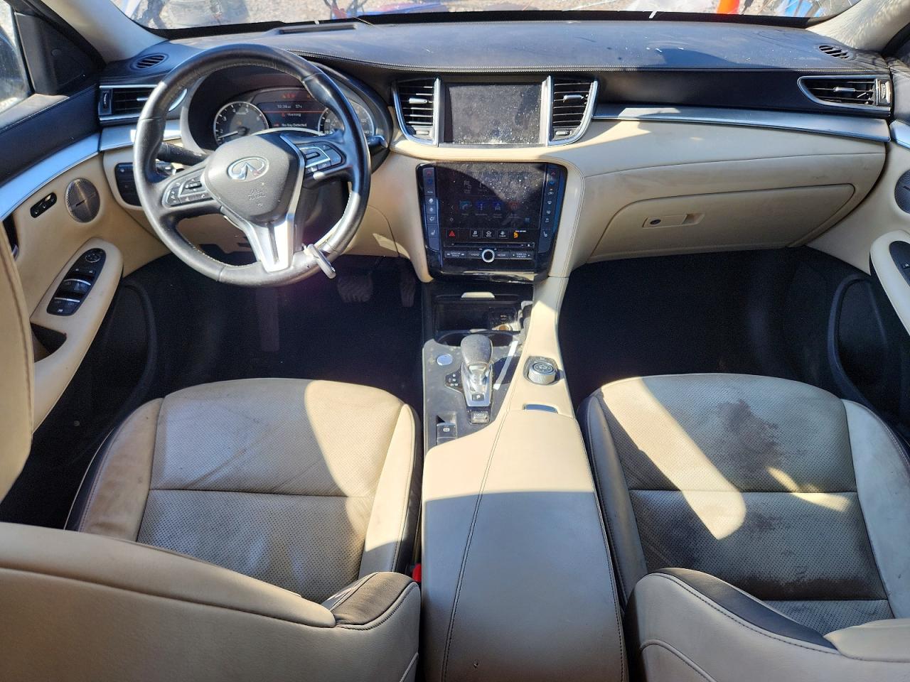 INFINITI Qx Essential