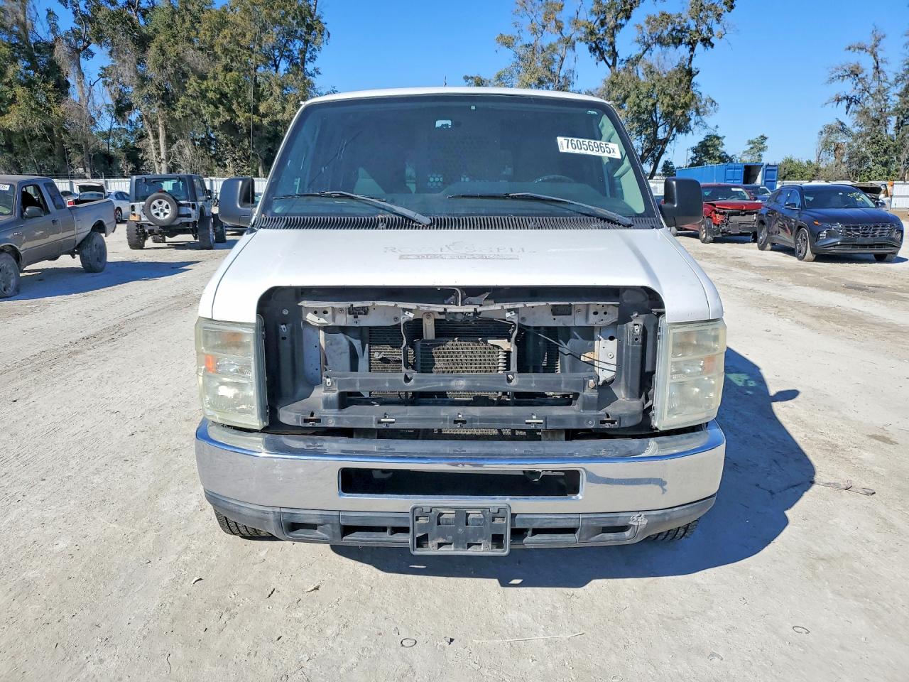 Ford Econoline E250 Van