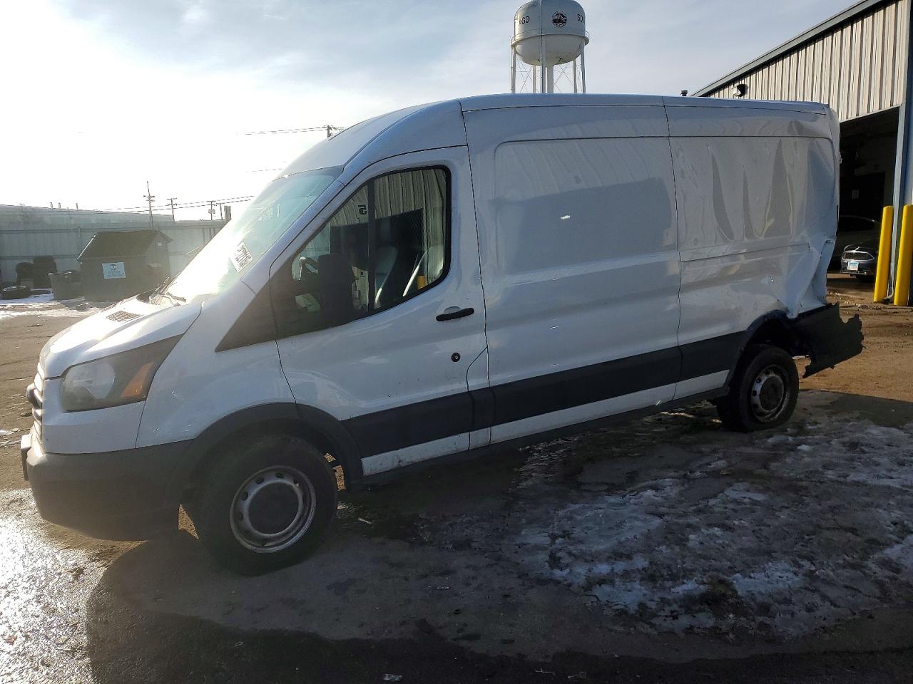 Salvage Ford Transit Image