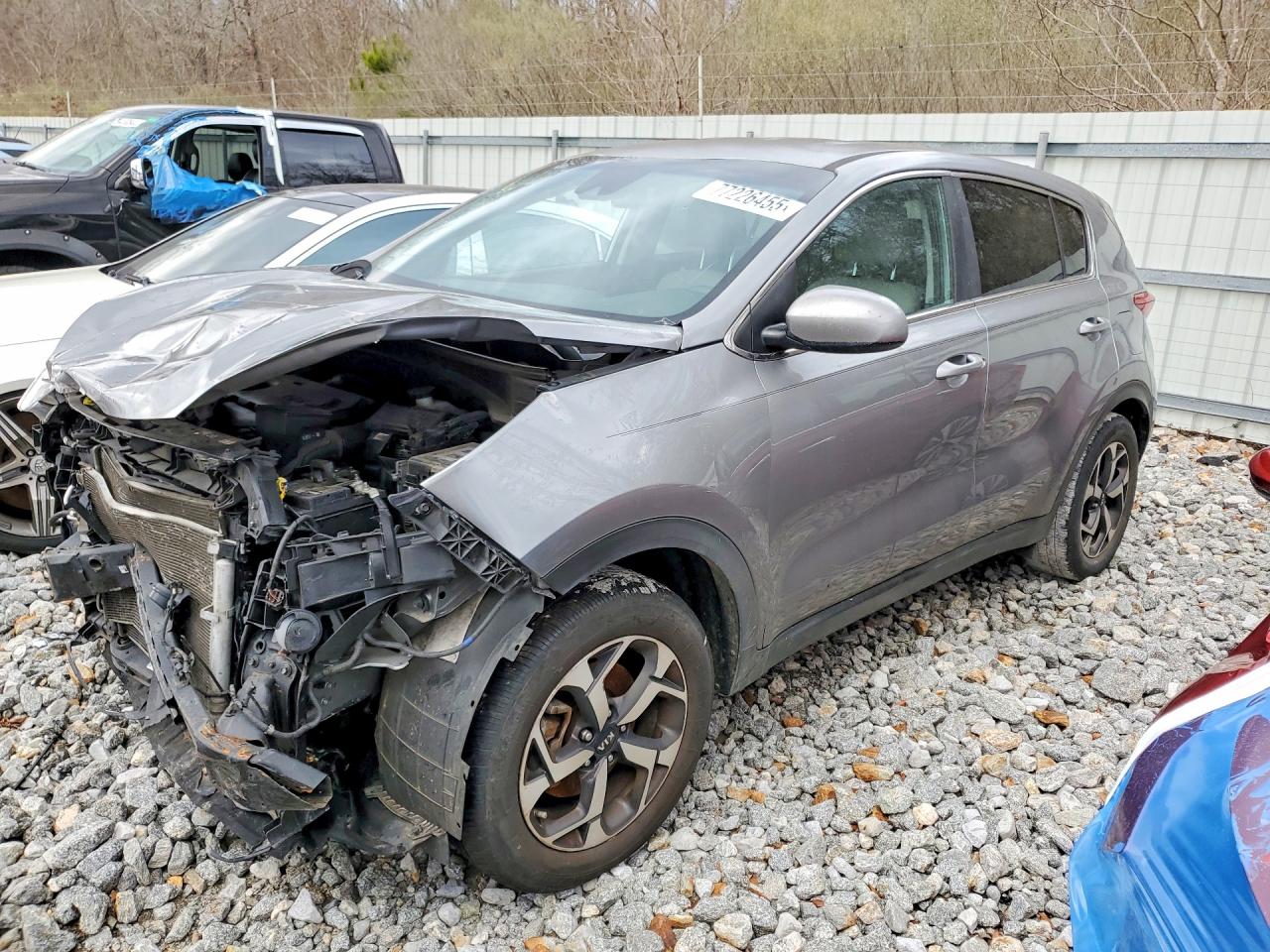 Salvage Kia Sportage Image
