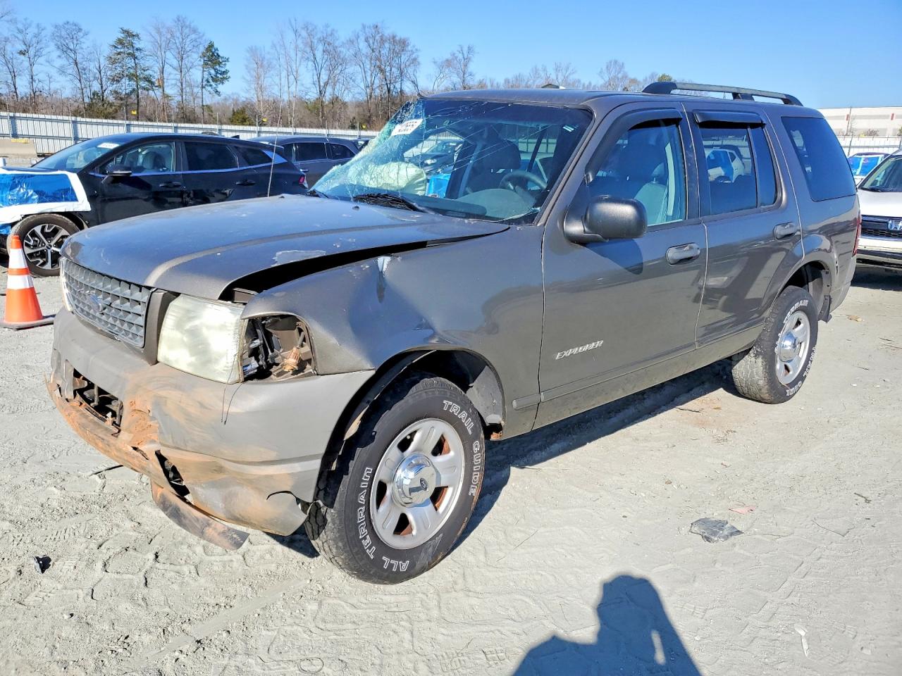 Salvage Ford Explorer Image