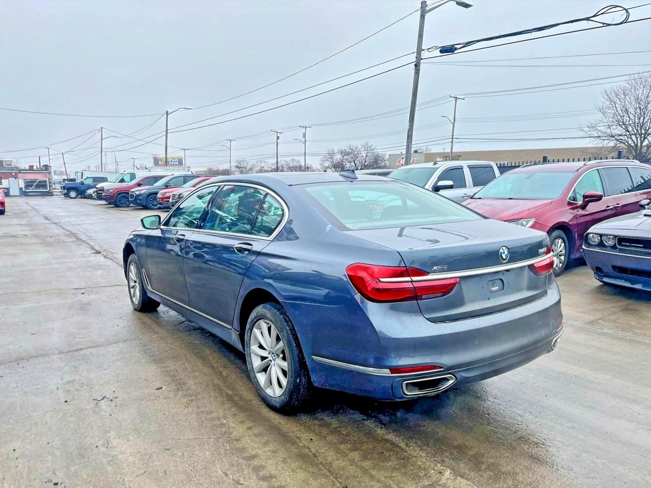 BMW 7 Series Xi
