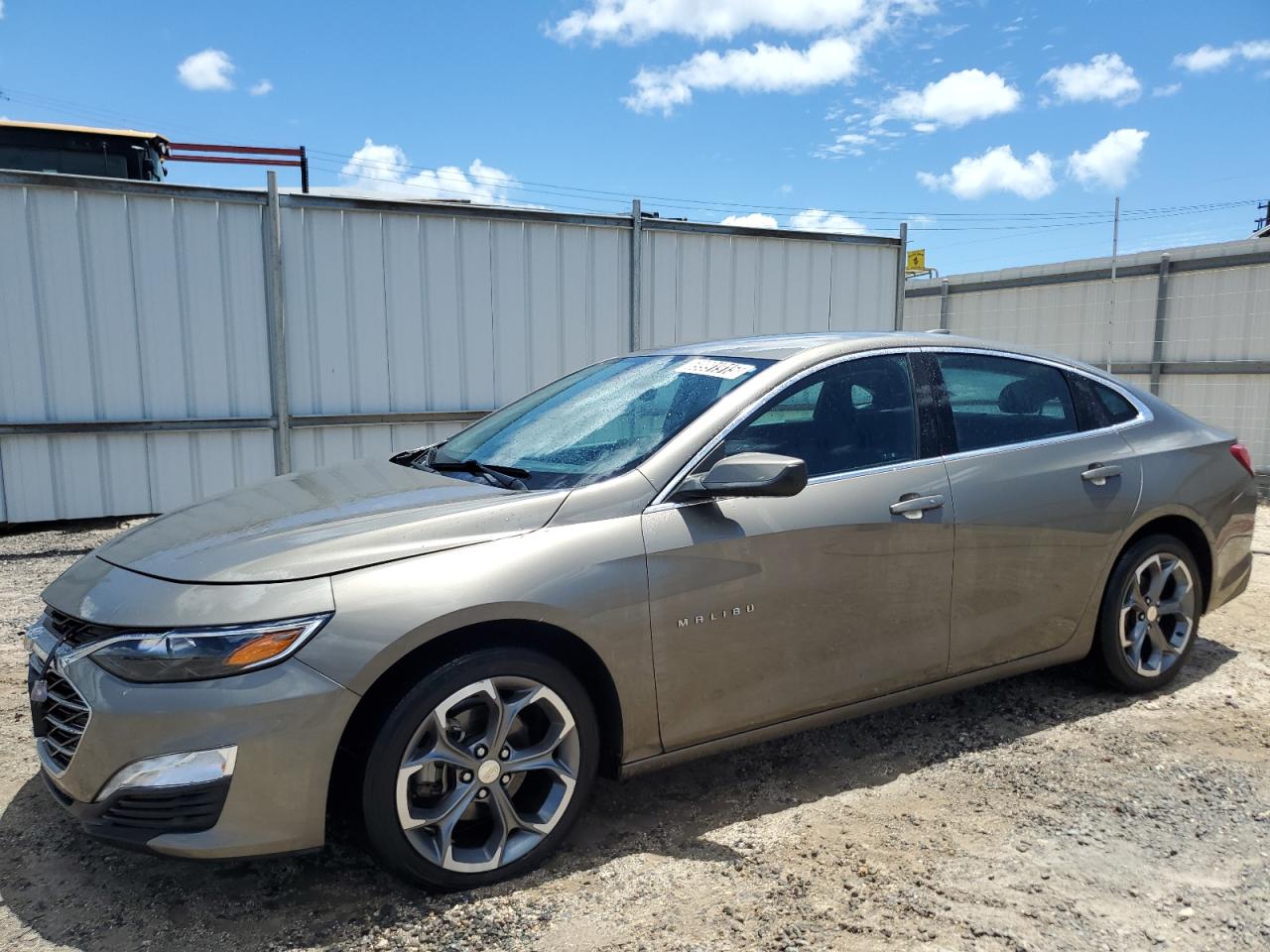 Salvage Chevrolet Malibu Image