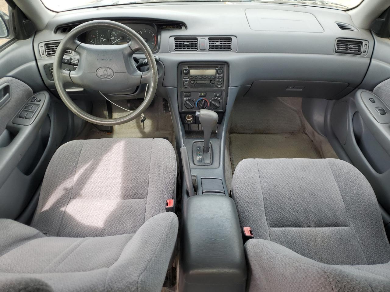 Toyota Camry Ce