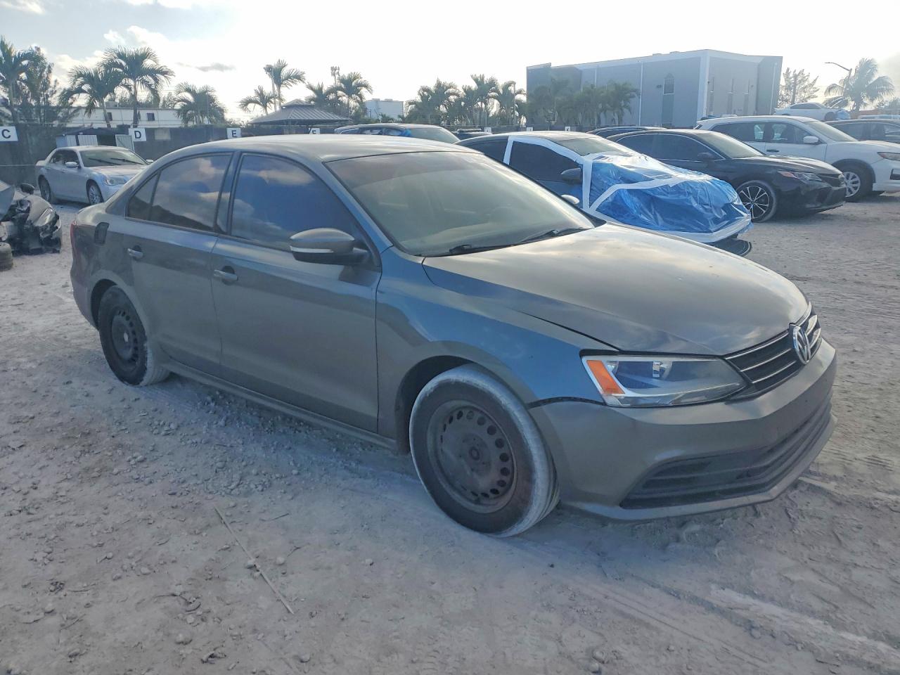 Volkswagen Jetta Base