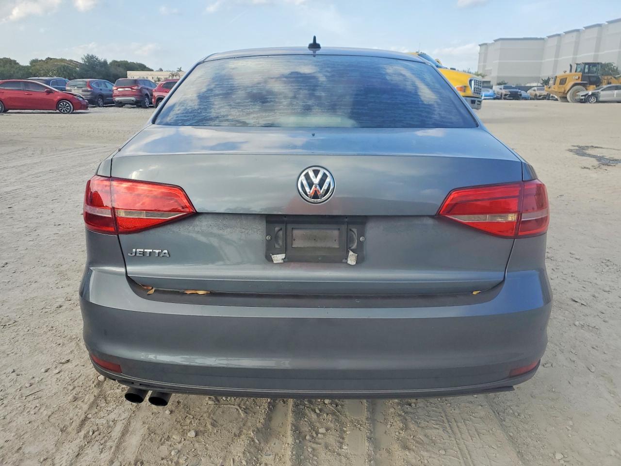 Volkswagen Jetta Base