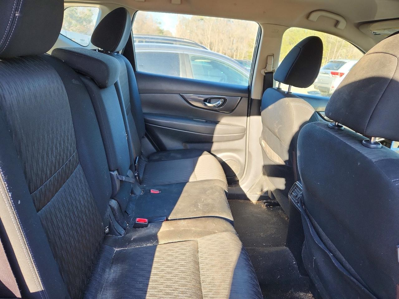 Nissan Rogue S