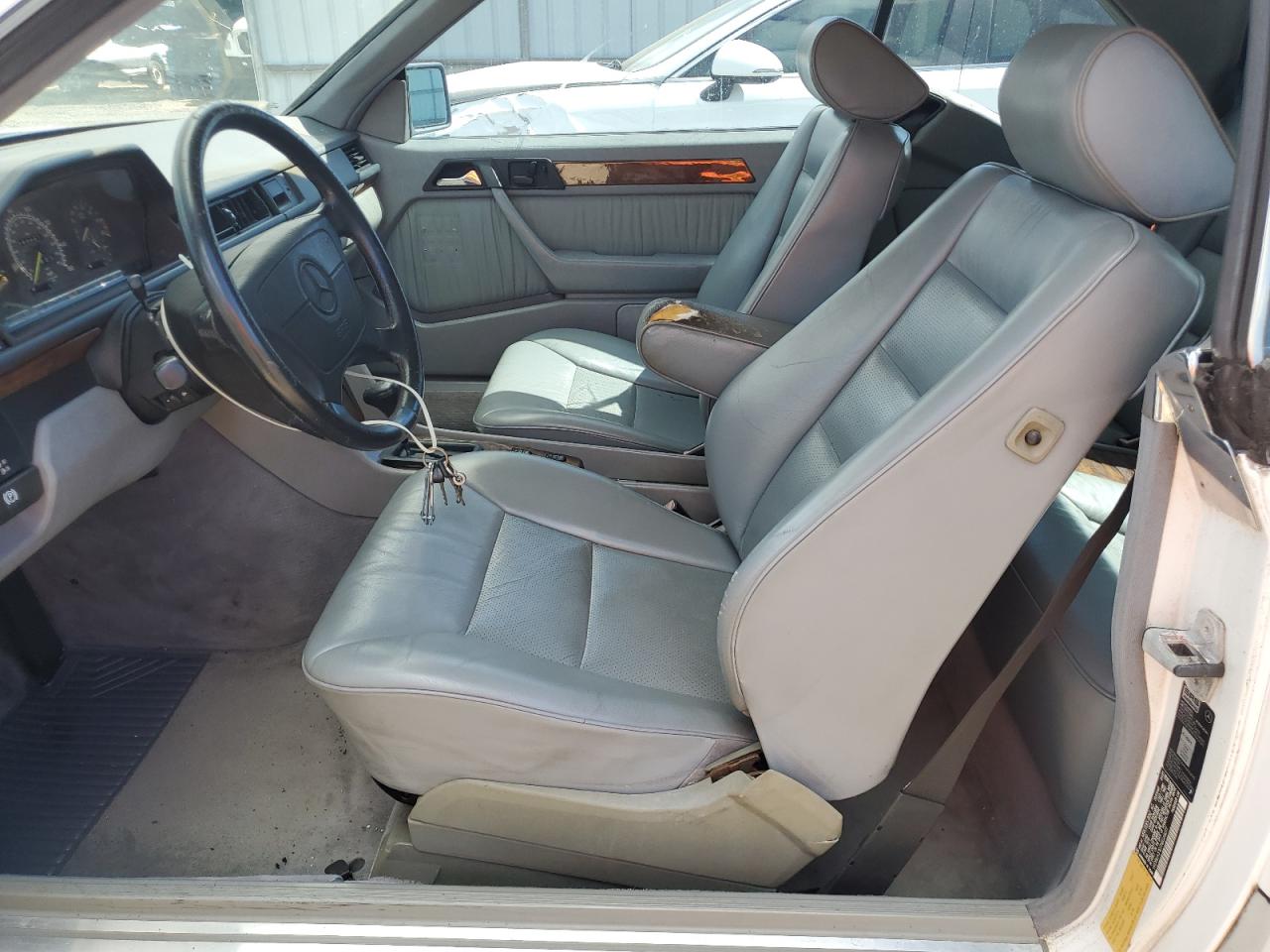Mercedes-Benz 300-Class Ce