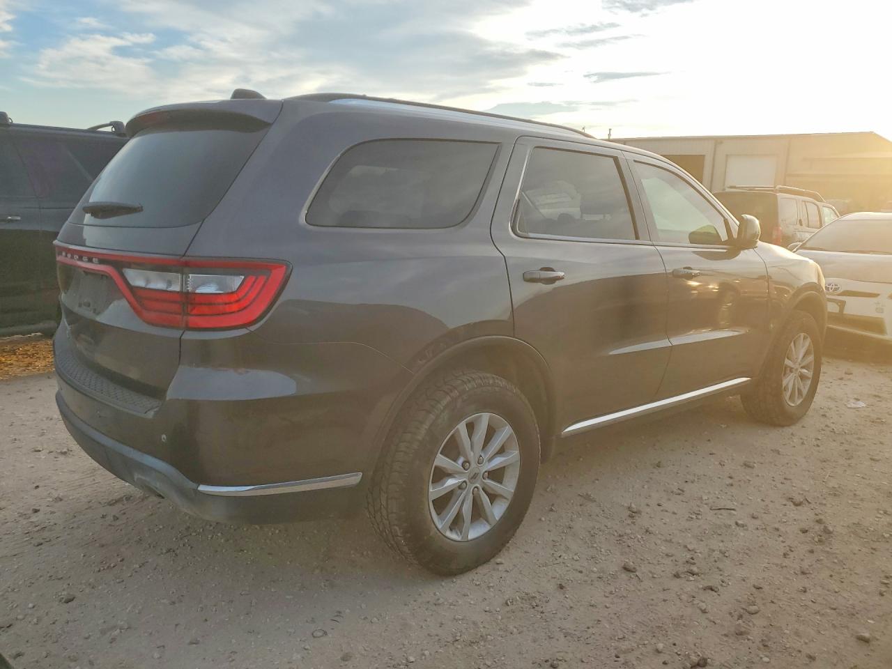 Dodge Durango Sxt