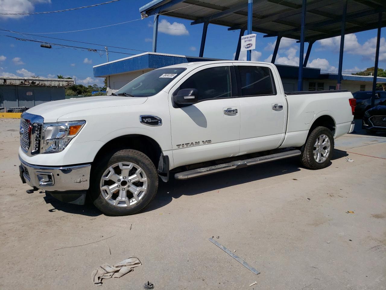 Salvage Nissan Titan Image