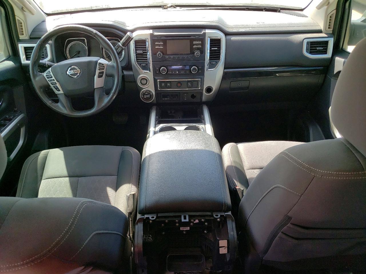 Nissan Titan Sl
