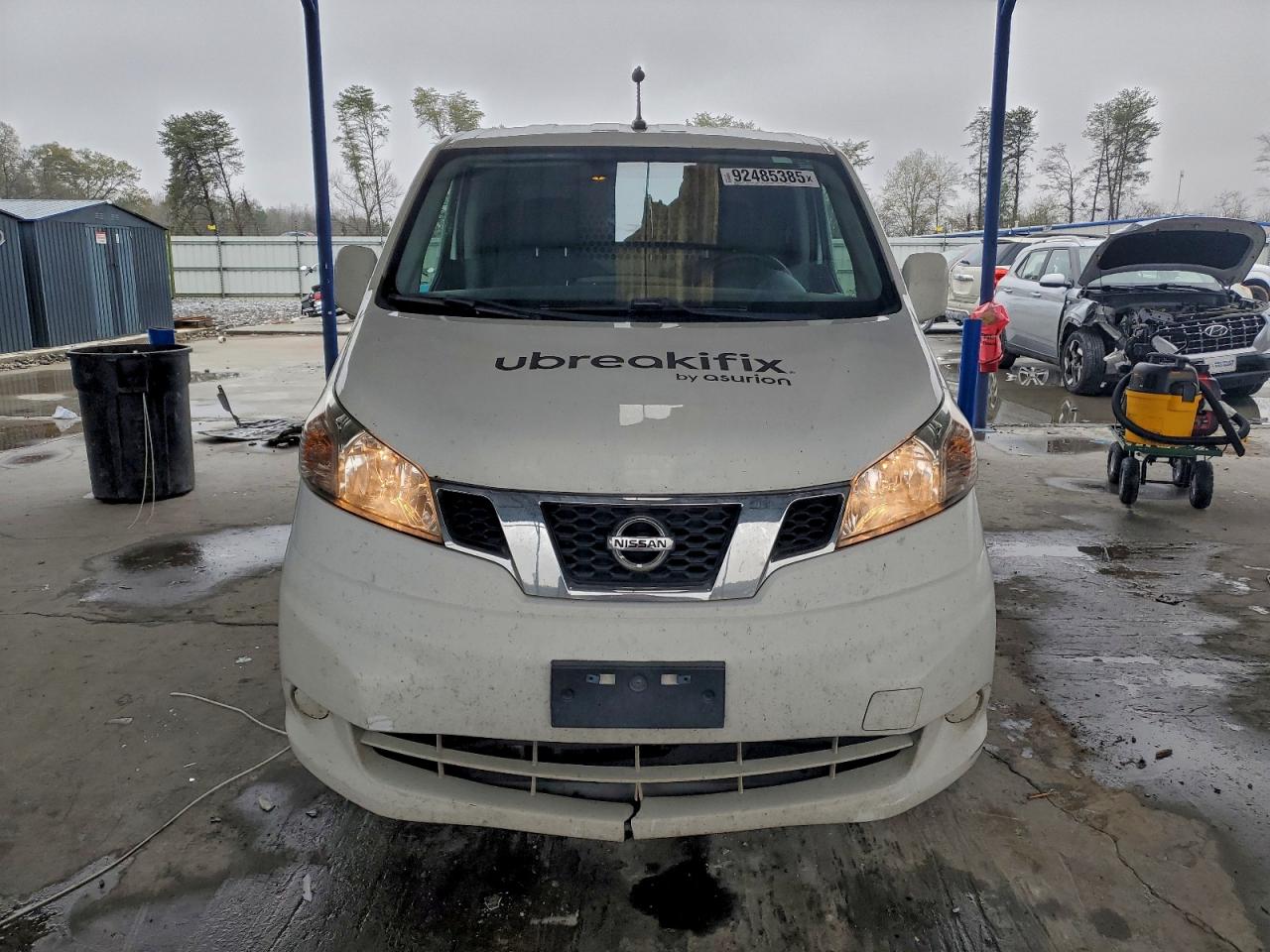 Nissan Nv