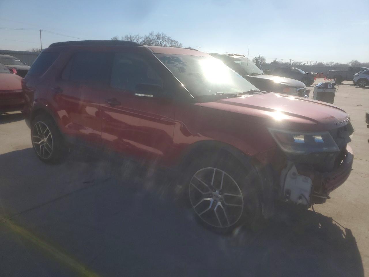 Ford Explorer Sport