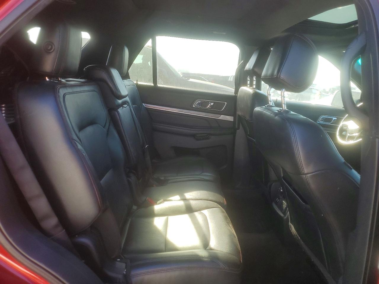 Ford Explorer Sport