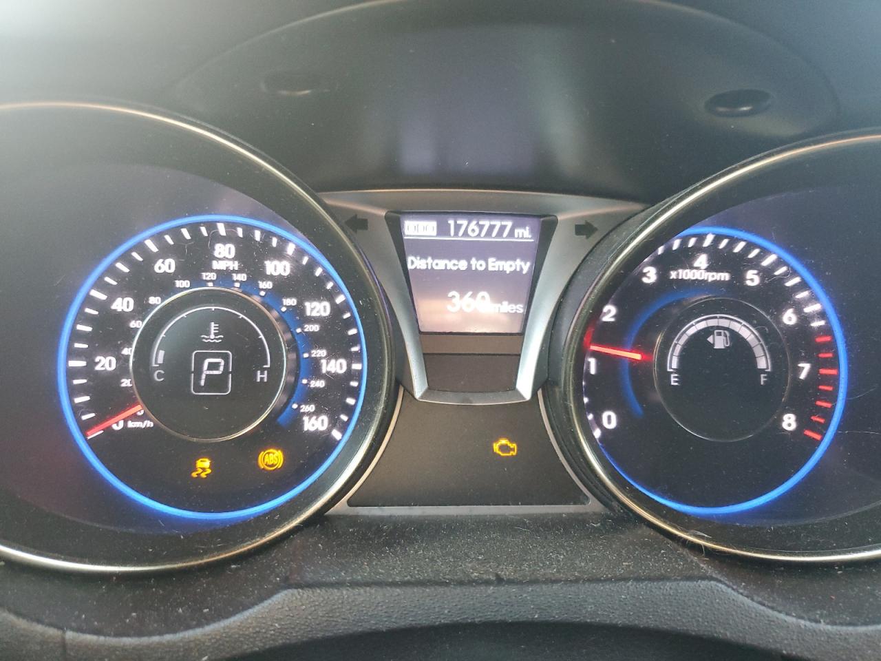 Hyundai Genesis 2.0t