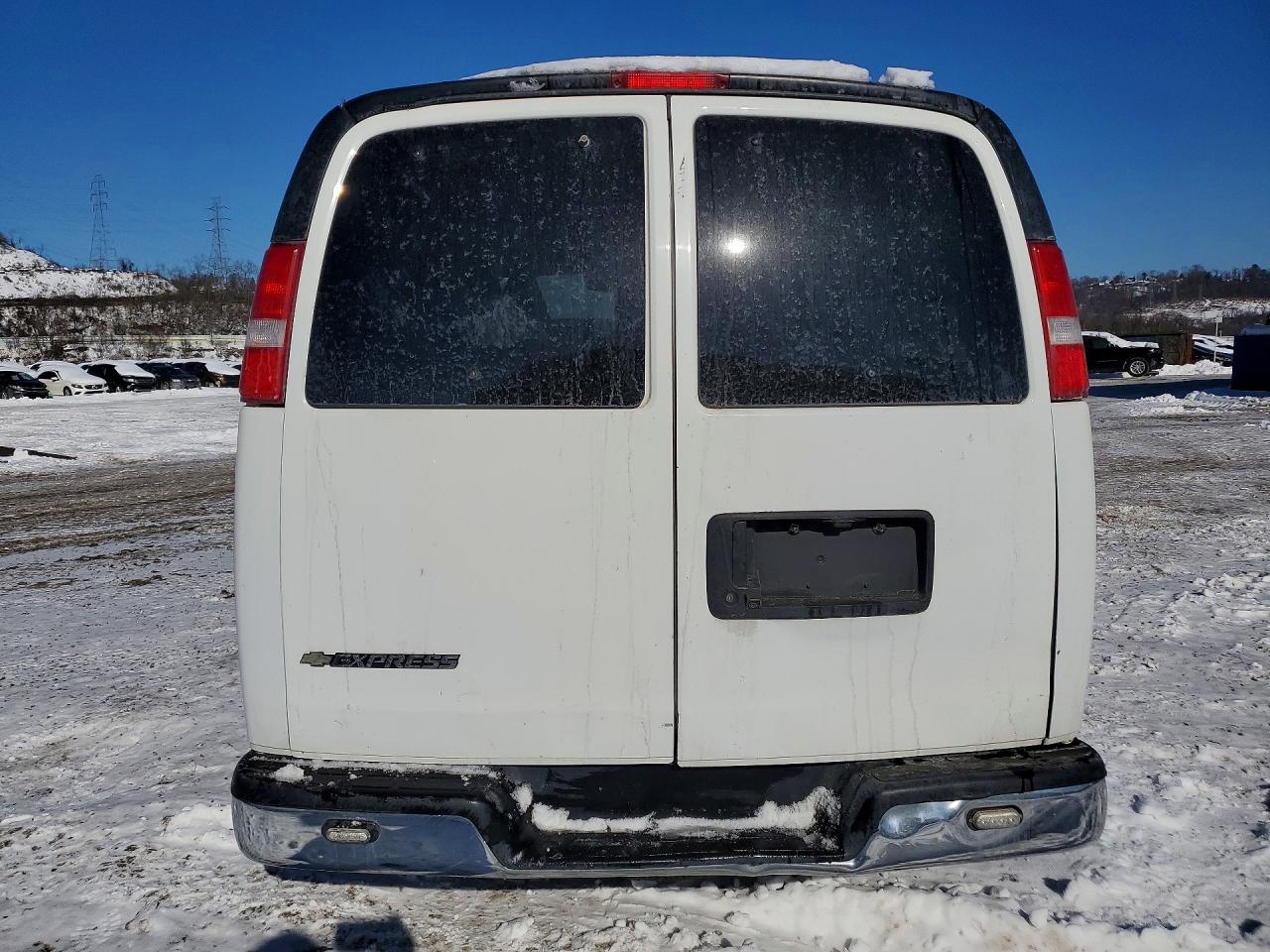 Chevrolet Express Lt