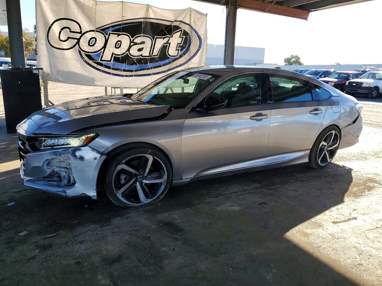 Salvage Honda Accord Image