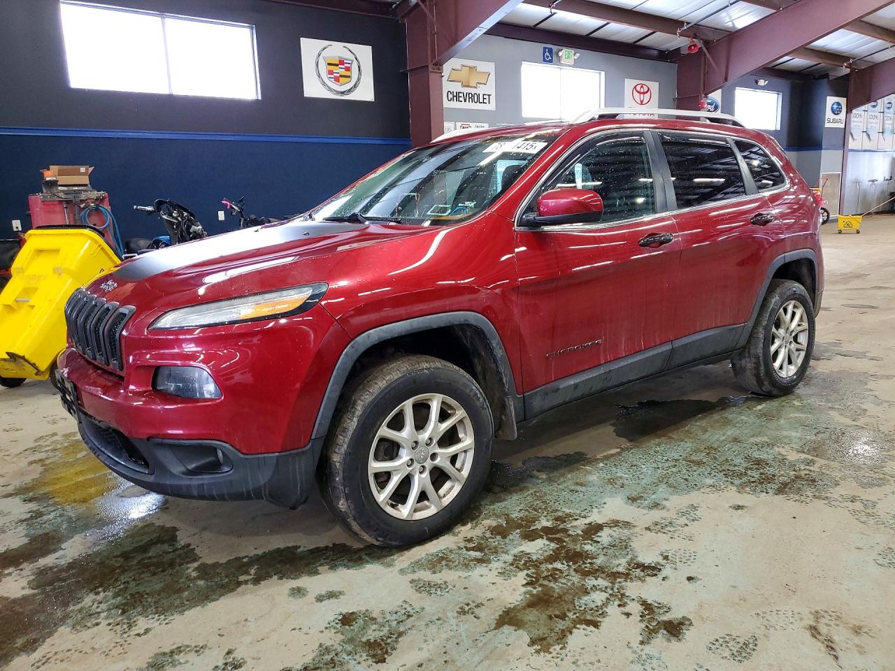 Salvage Jeep Grand Cherokee Image
