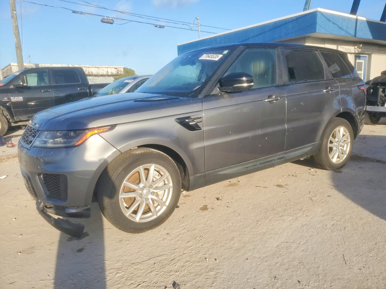 Salvage Land Rover Range Rover Image