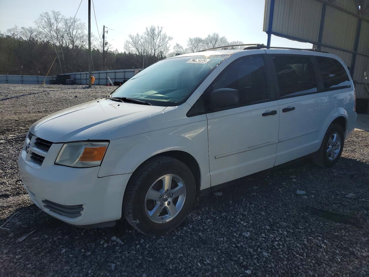 Salvage Dodge Caravan Image