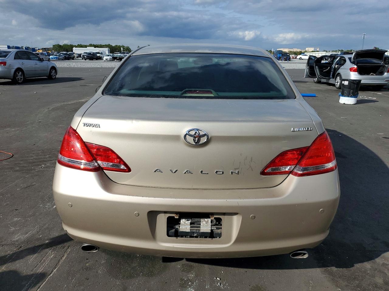 Toyota Avalon