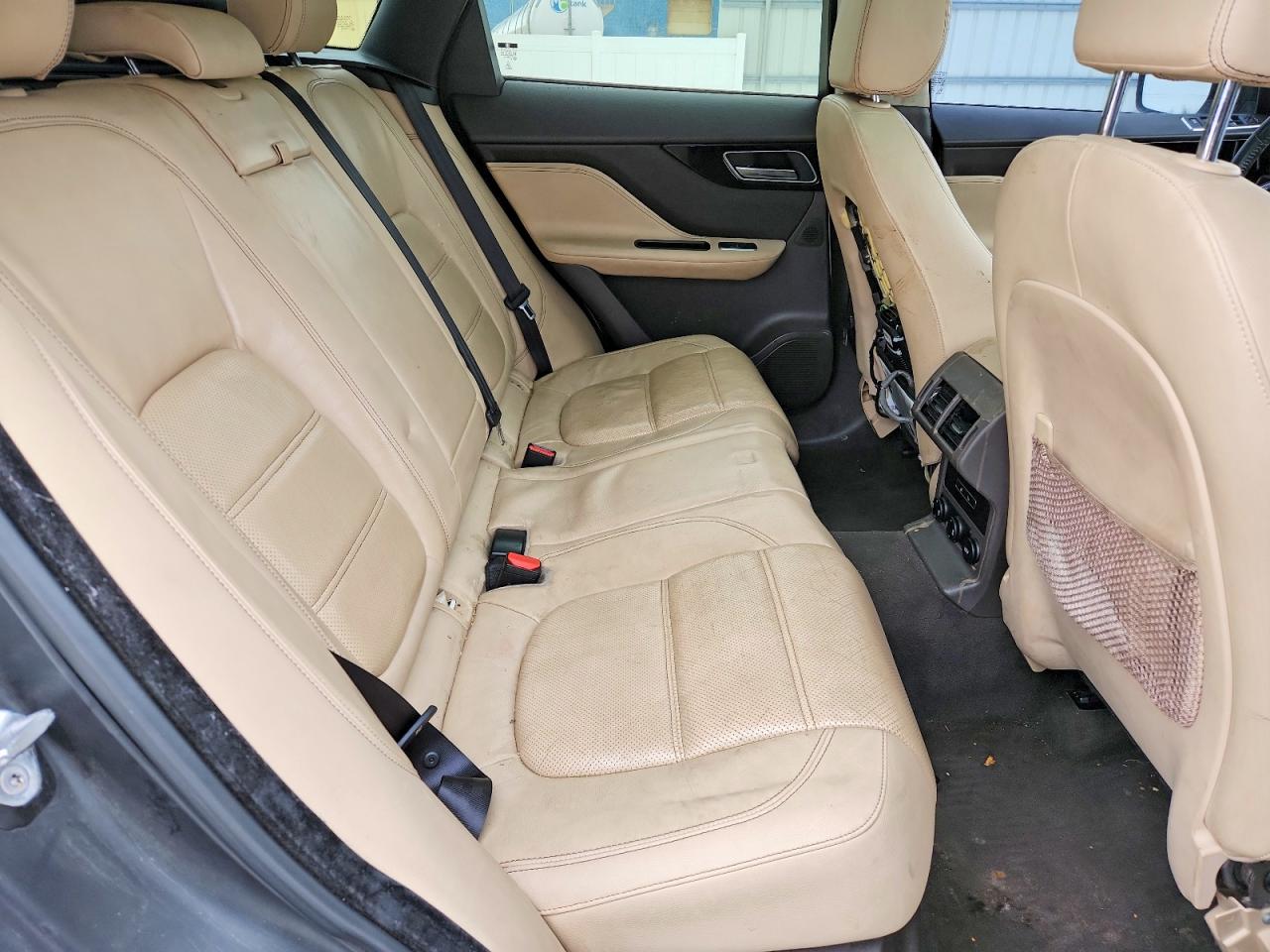 Jaguar F-PACE Prestige