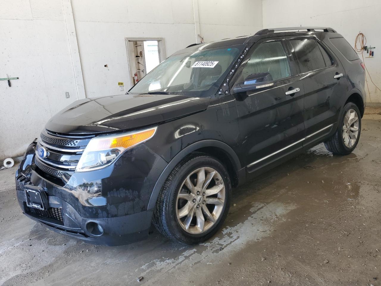 Salvage Ford Explorer Image