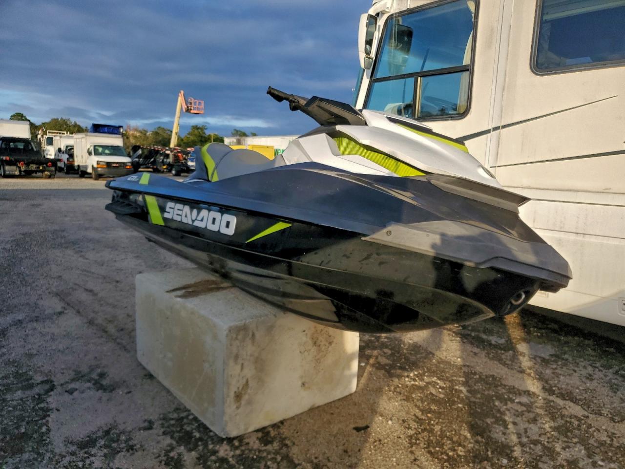 Salvage Sea-doo Other Image