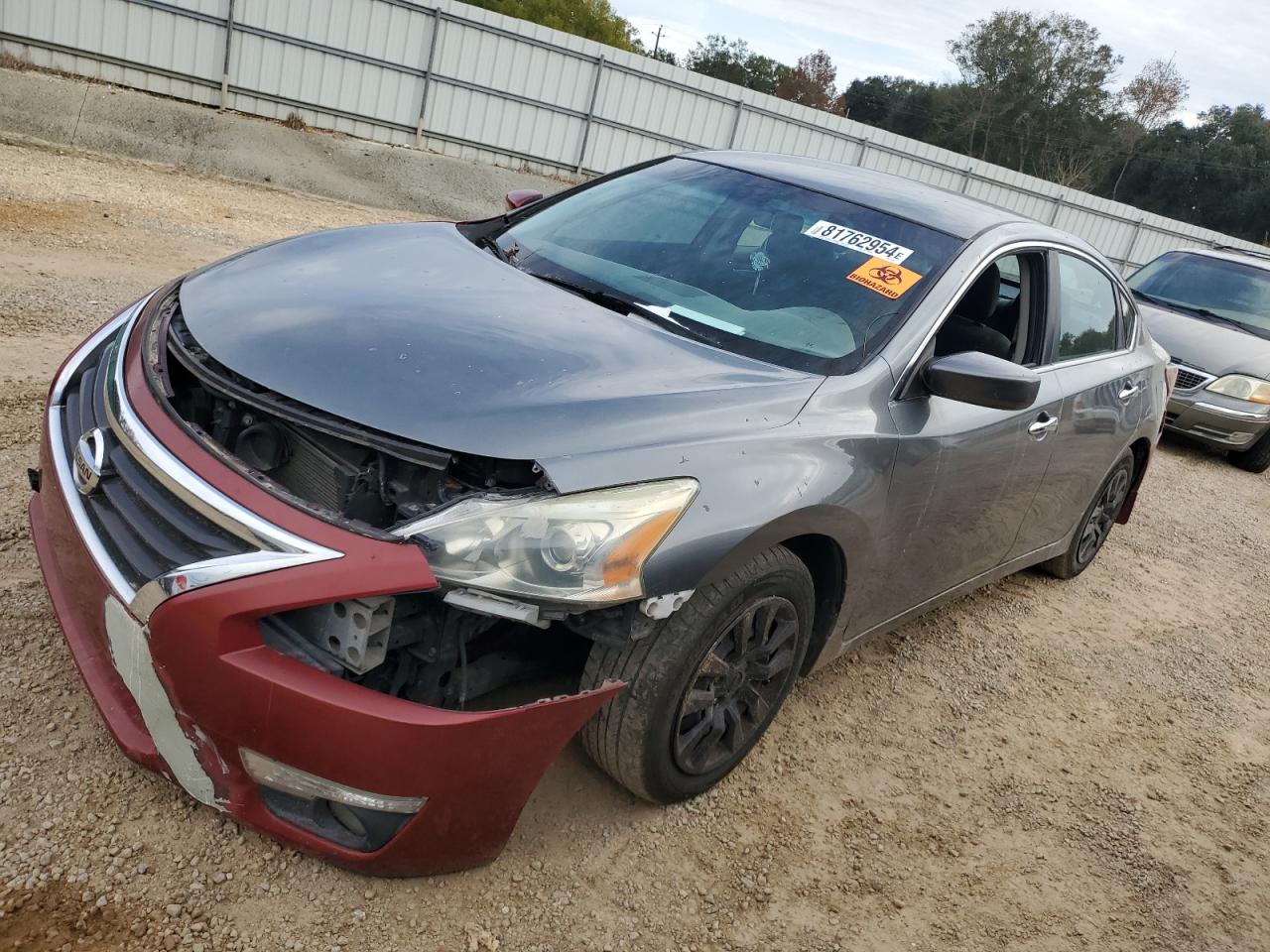Salvage Nissan Altima Image