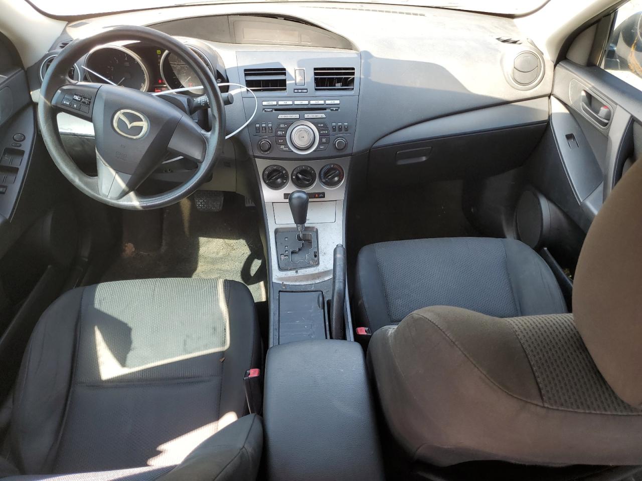 Mazda 3 I
