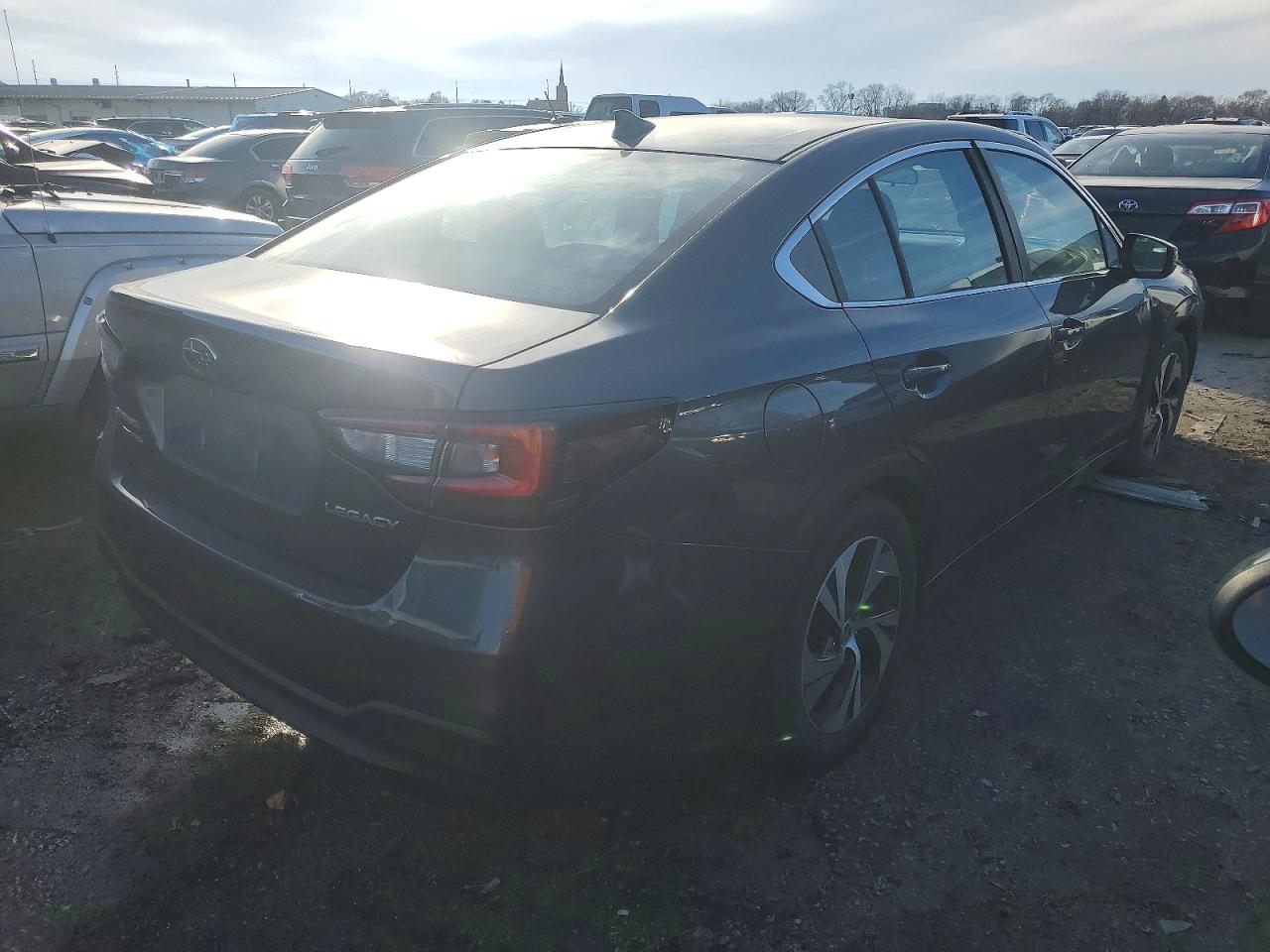 Subaru Legacy Premium