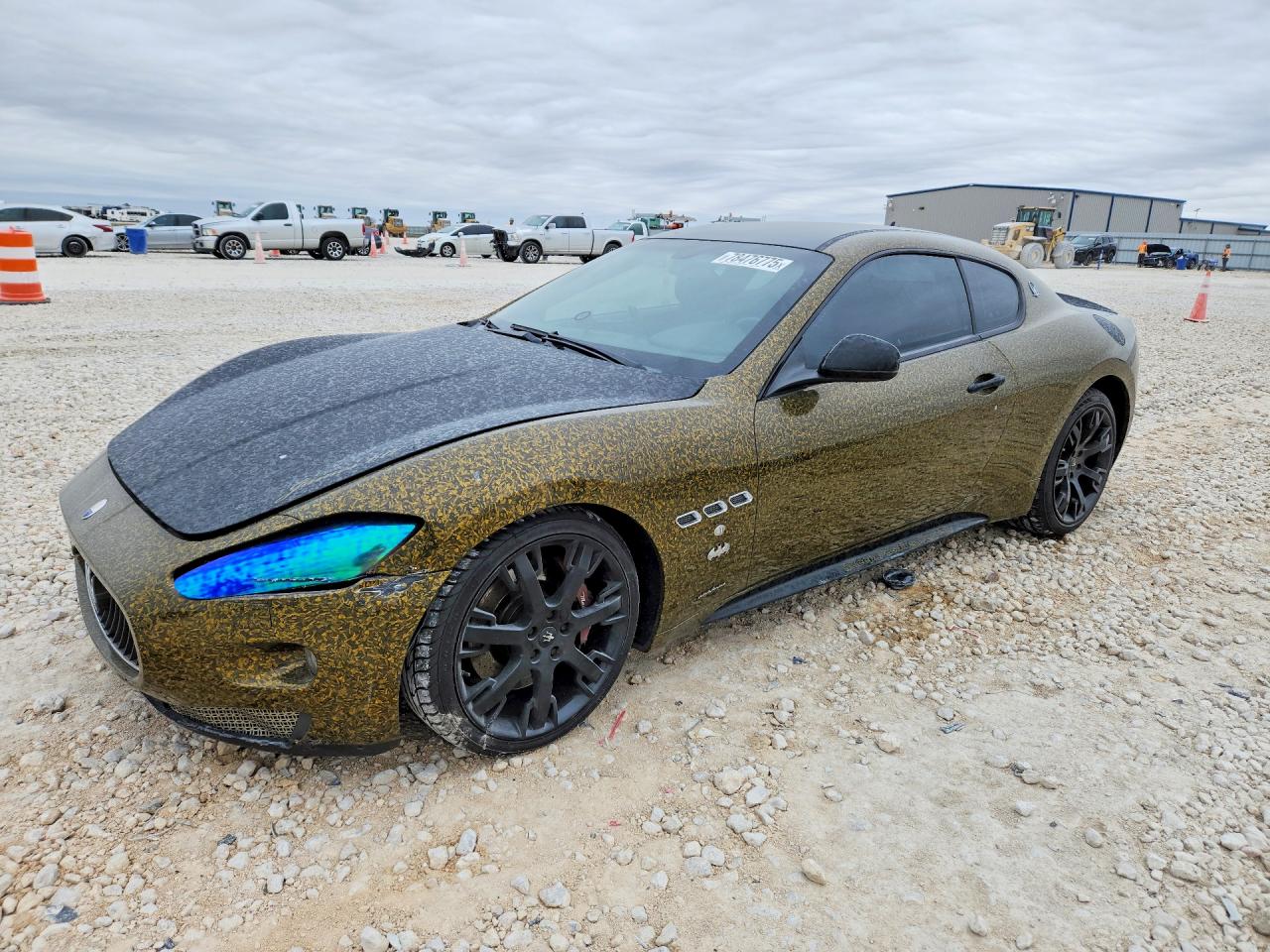 Salvage Maserati GranTurismo Image