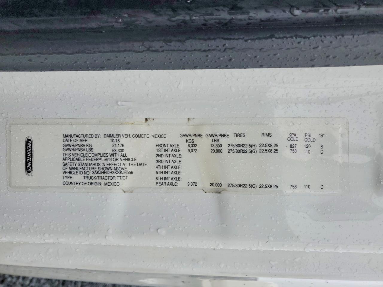 Freigliner Cascadia 126