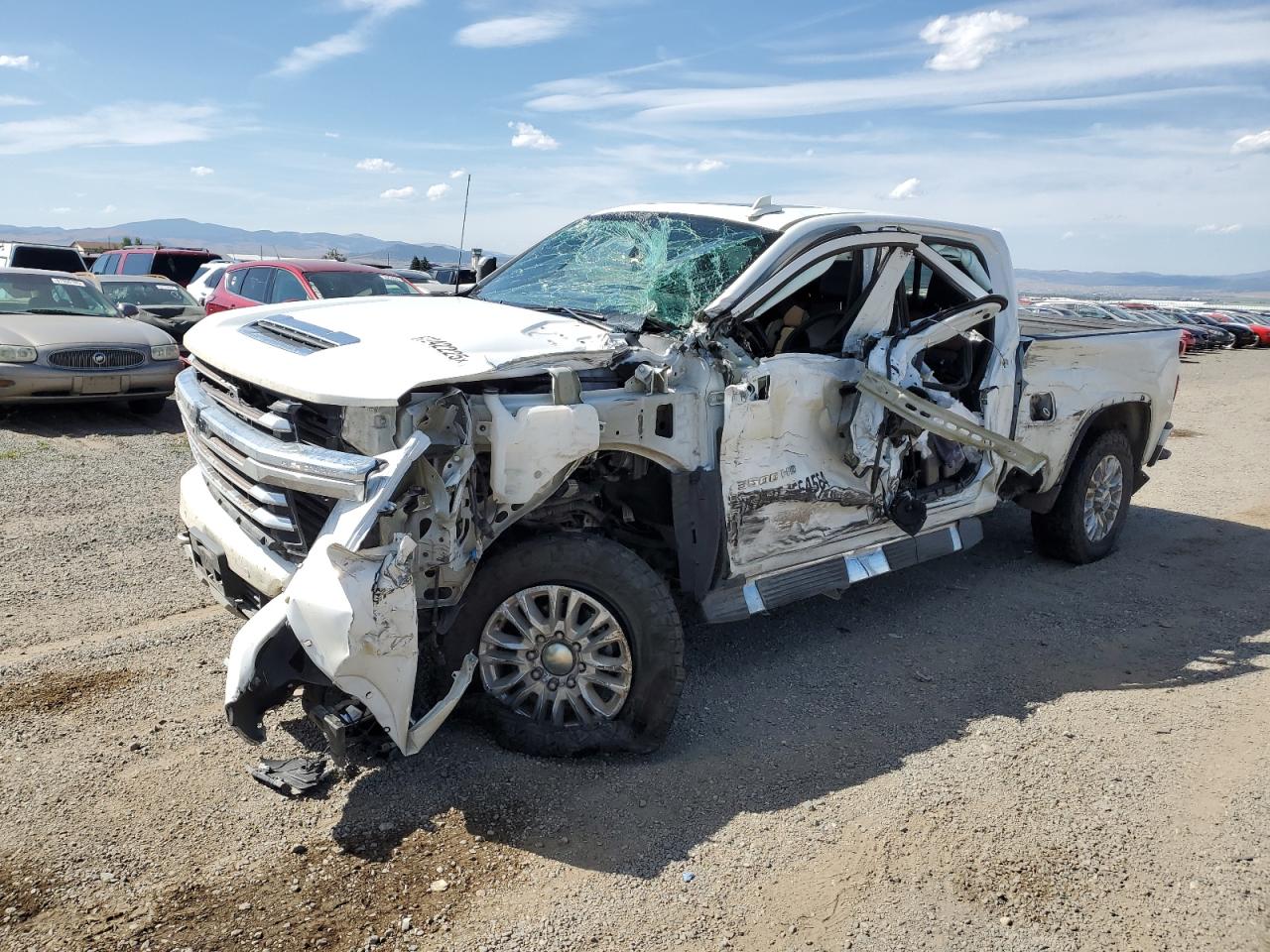 Salvage Chevrolet Silverado Image