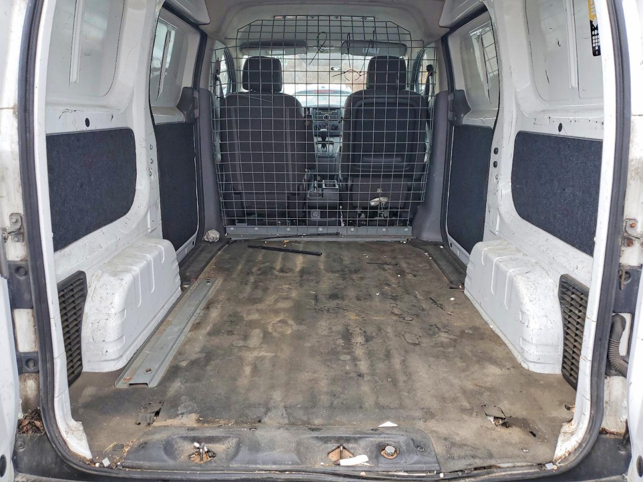 Nissan Nv 2.5s