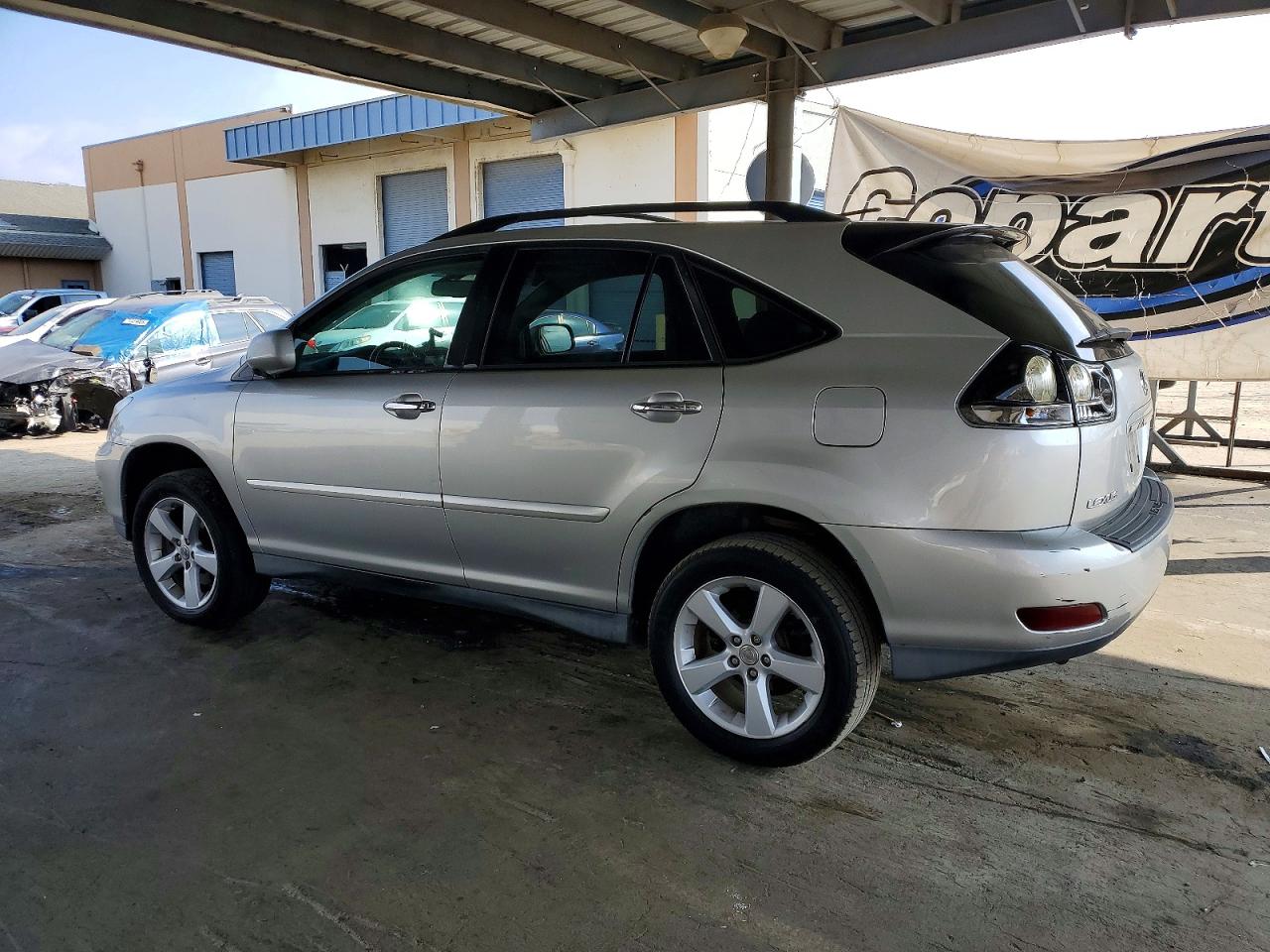 Lexus RX Base