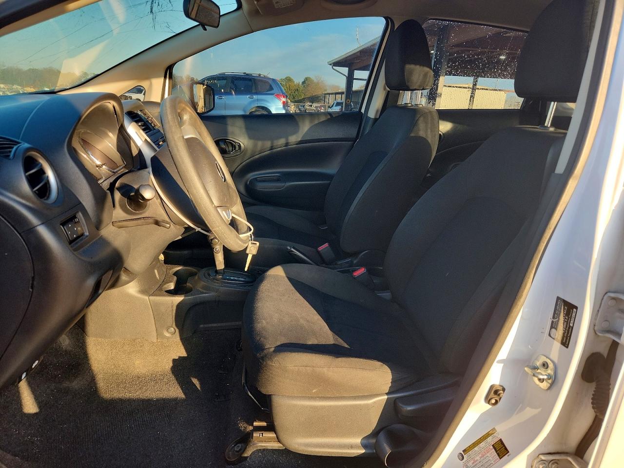 Nissan Versa S