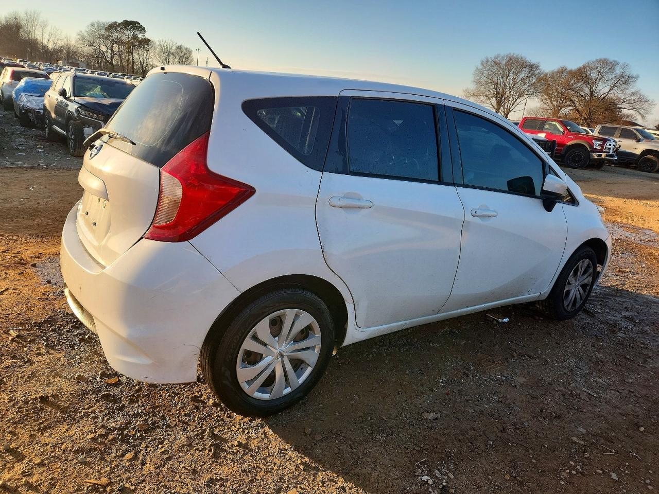 Nissan Versa S