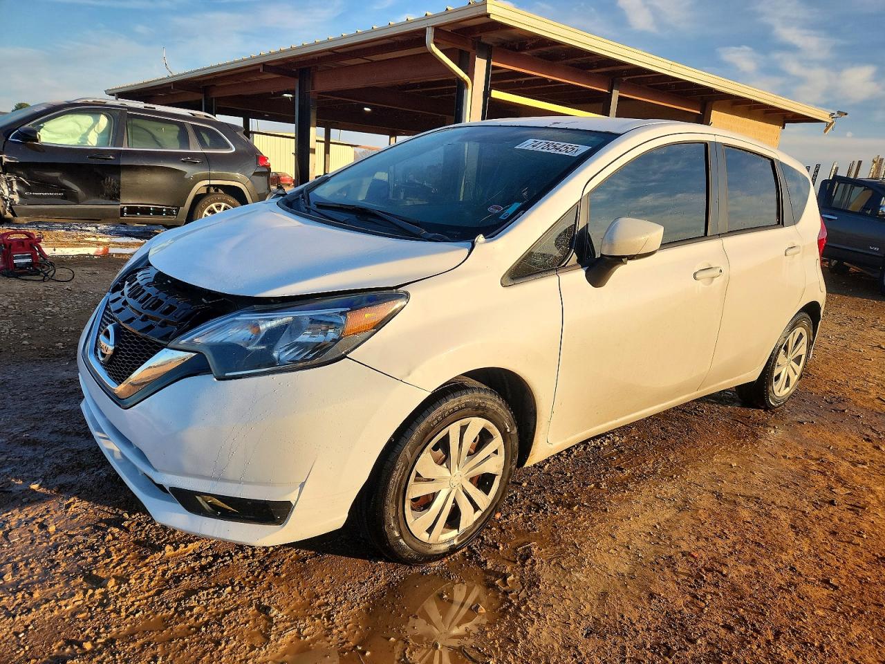 Salvage Nissan Versa Image