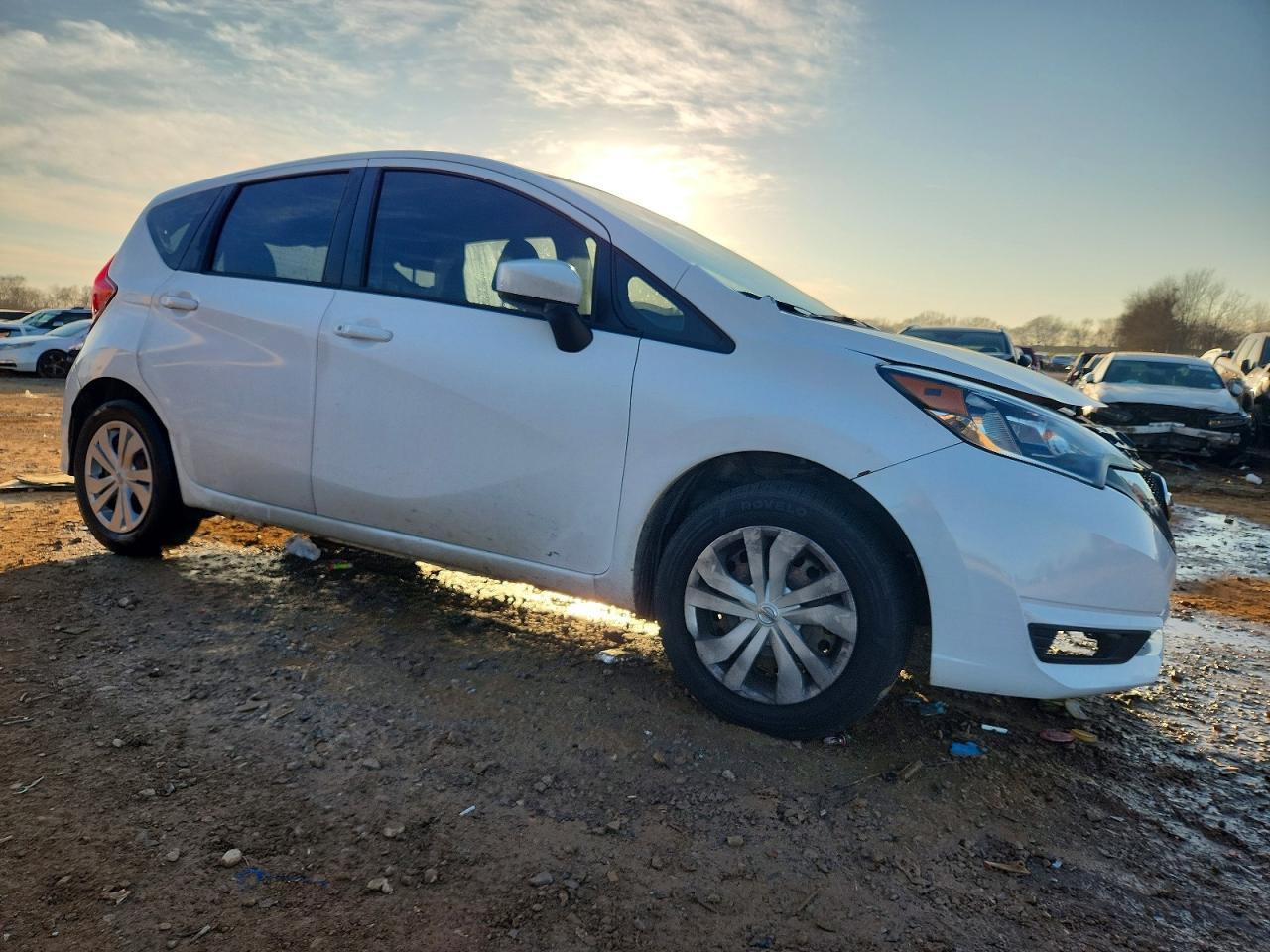 Nissan Versa S