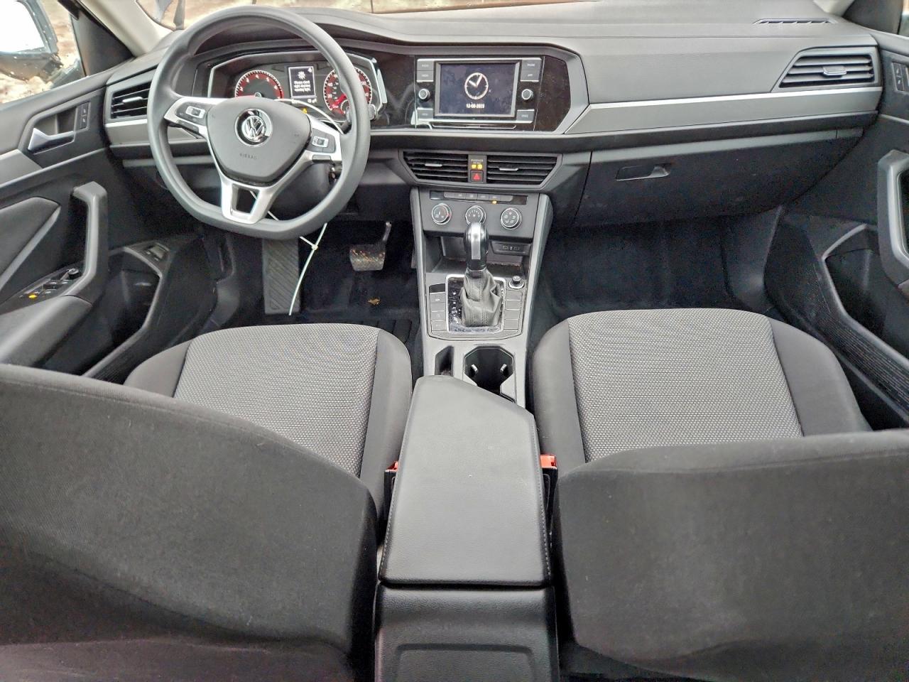 Volkswagen Jetta S