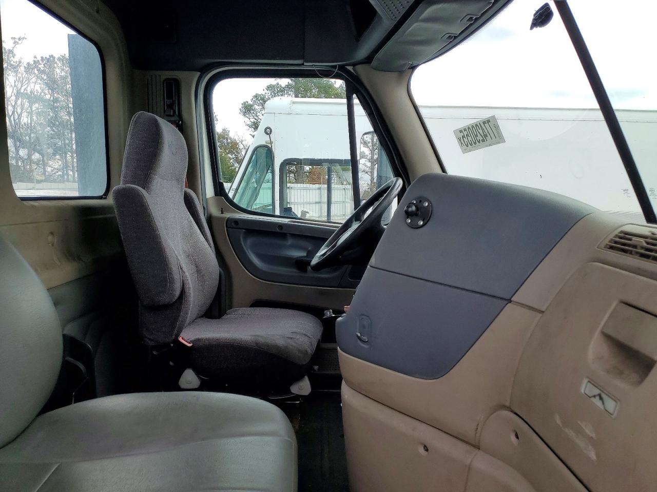 Freightliner Cascadia 1
