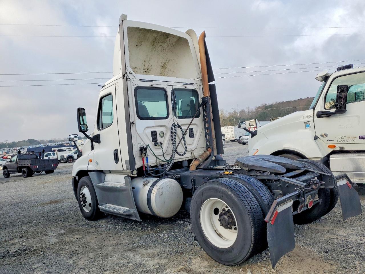 Freightliner Cascadia 1