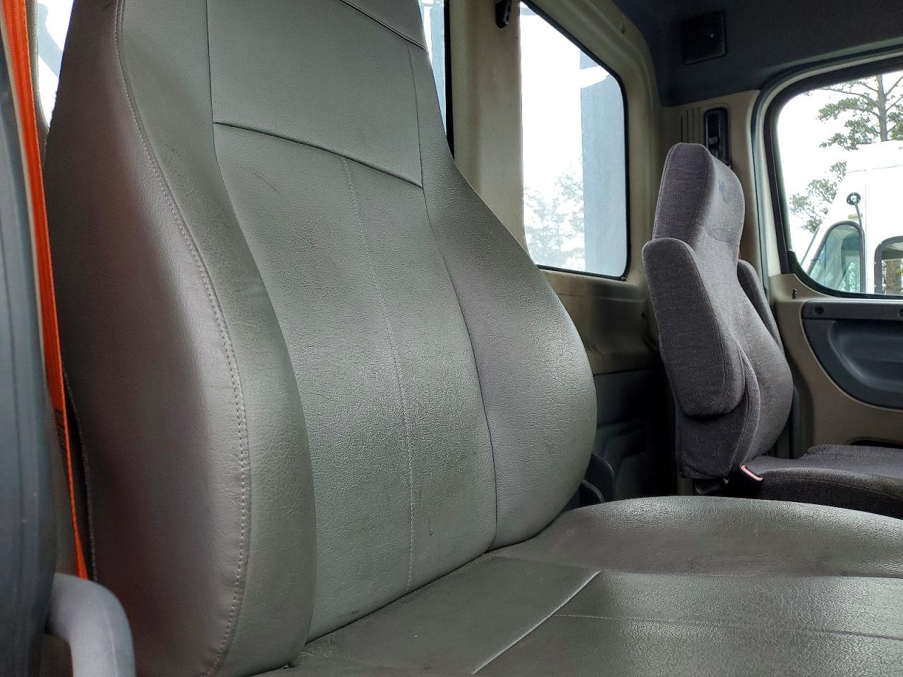 Freightliner Cascadia 1