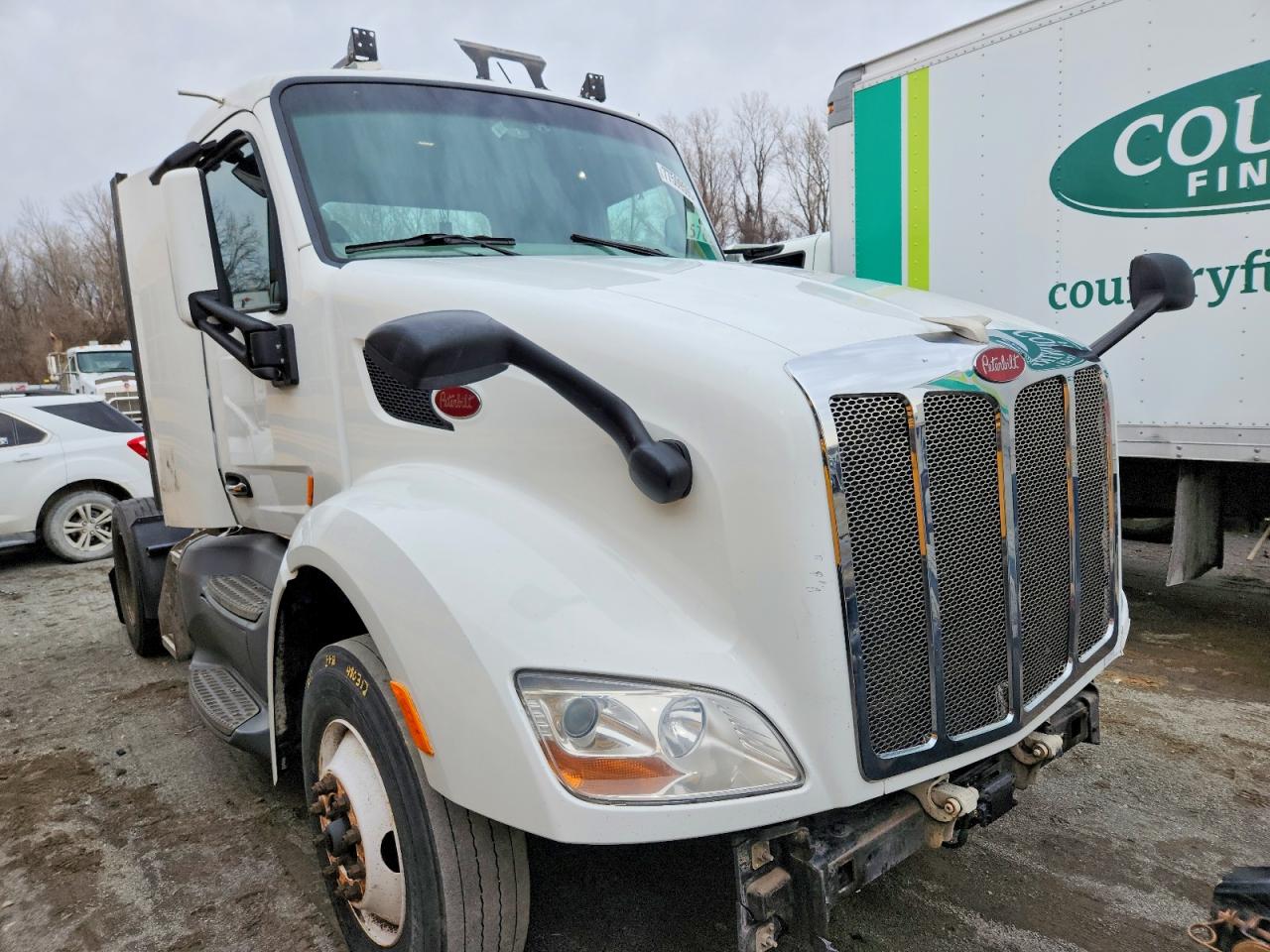 Peterbilt 579