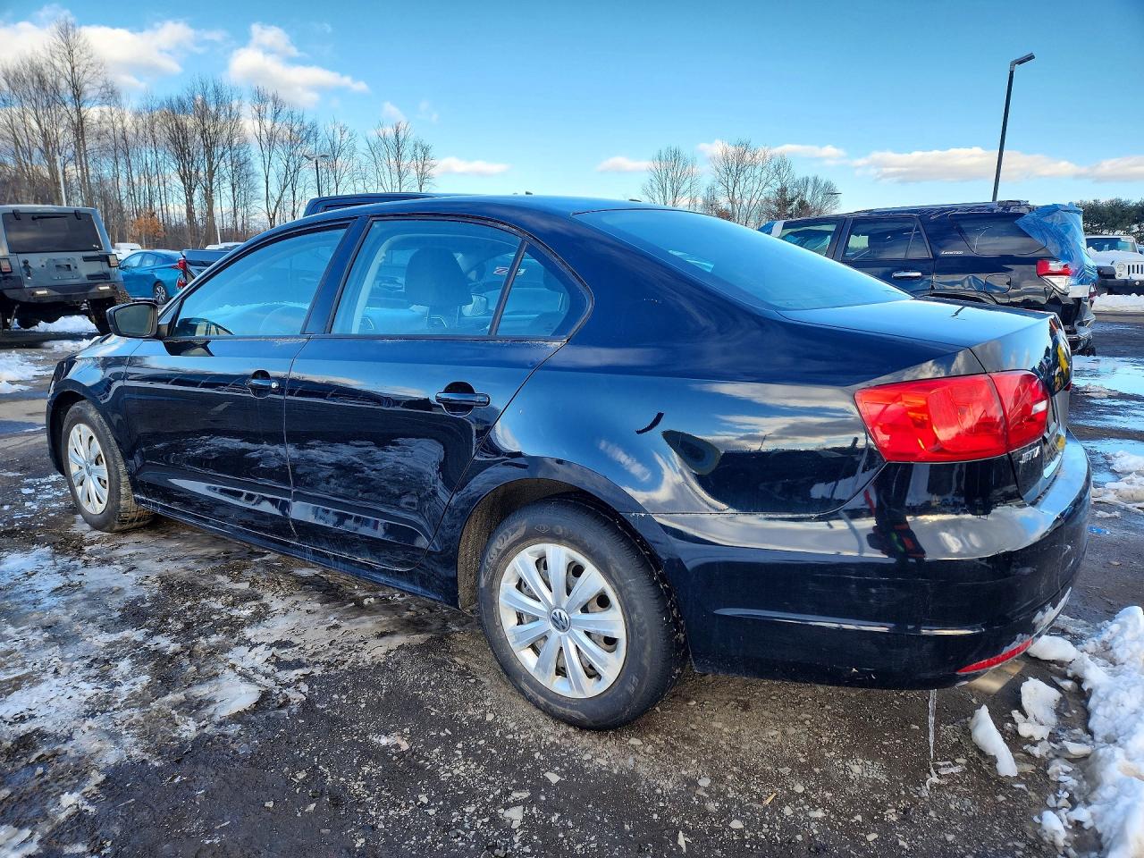 Volkswagen Jetta Base
