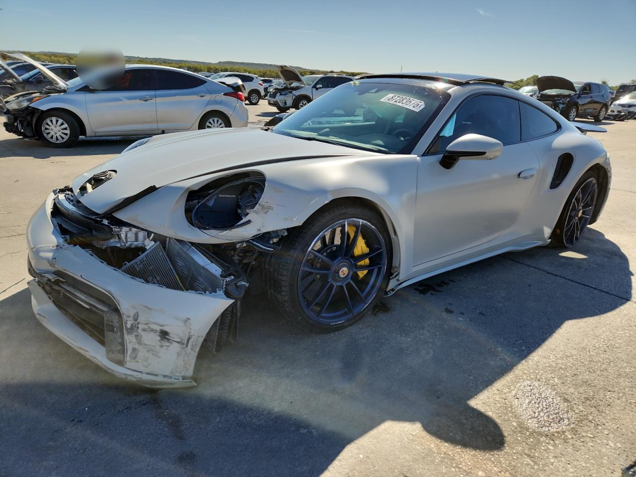 Salvage Porsche 911 Image