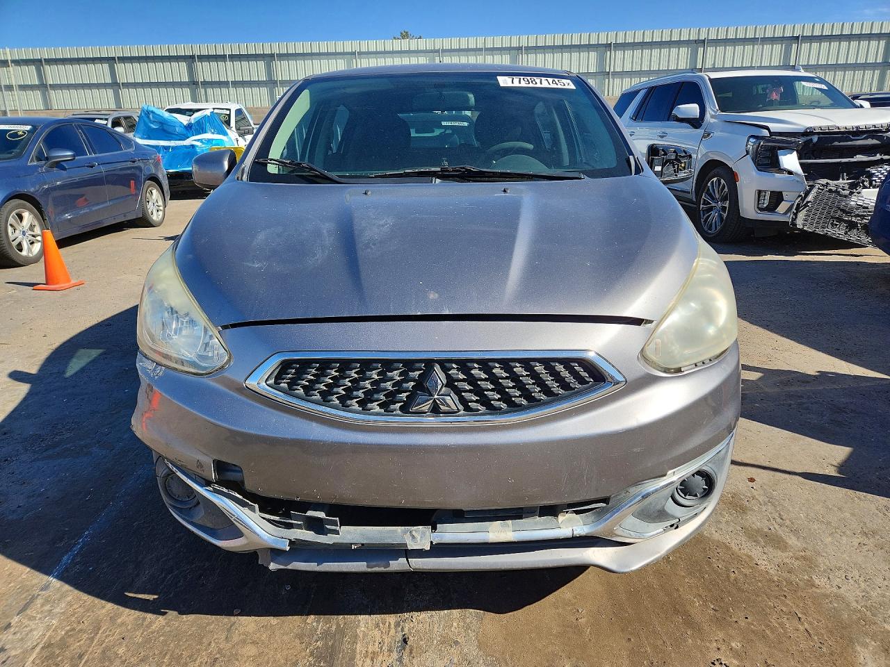 Mitsubishi Mirage Es