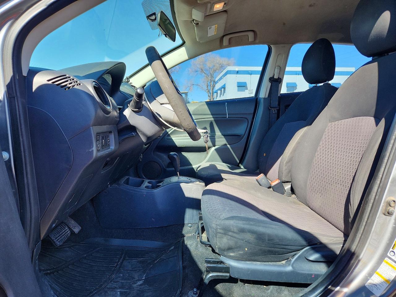 Mitsubishi Mirage Es